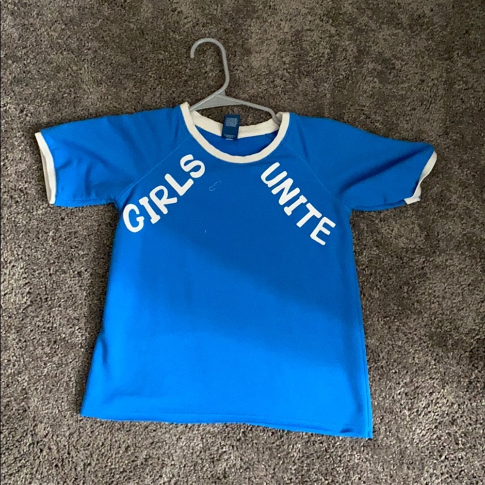 Shirts - Picture 5 of 8
